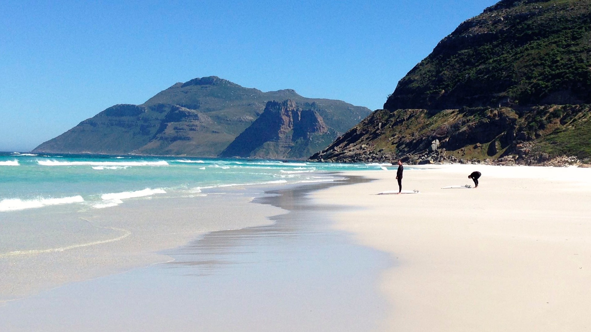 Cape Town has many beautiful beaches. In our opinion, Long Beach is the nicest!